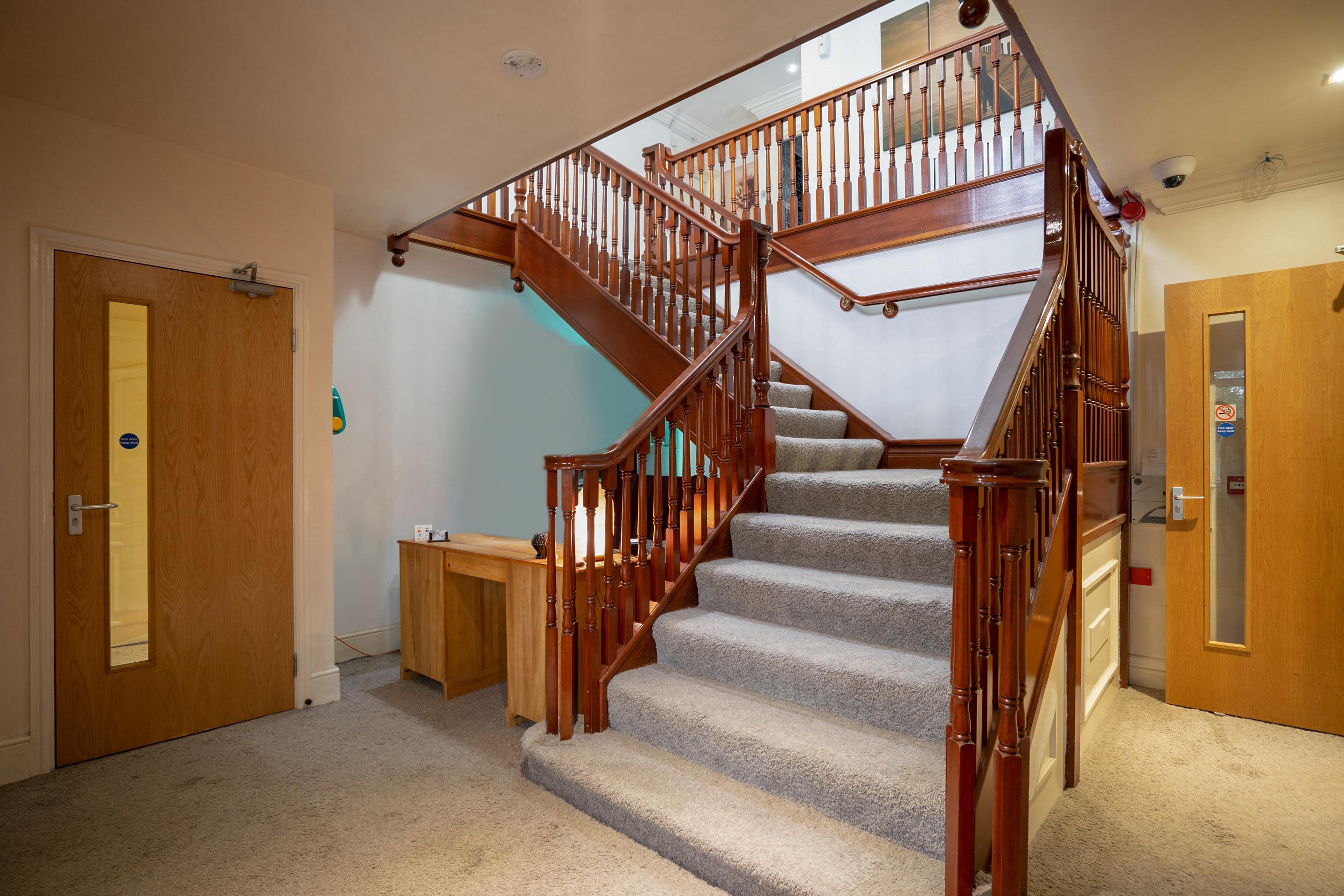 Oyo Oakcroft Guest House Manchester Airport Ringway Экстерьер фото